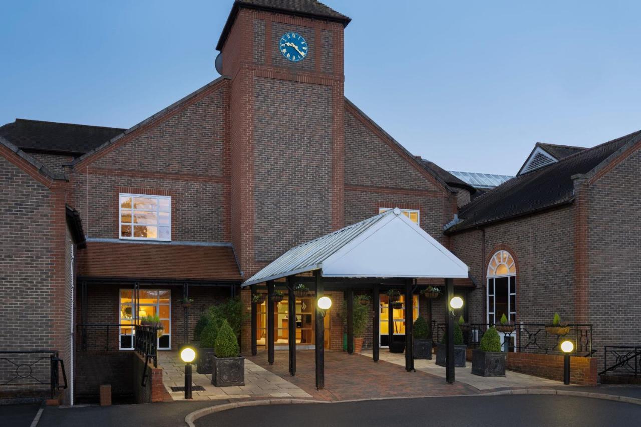 Delta Hotels By Marriott Tudor Park Country Club Maidstone Exterior foto