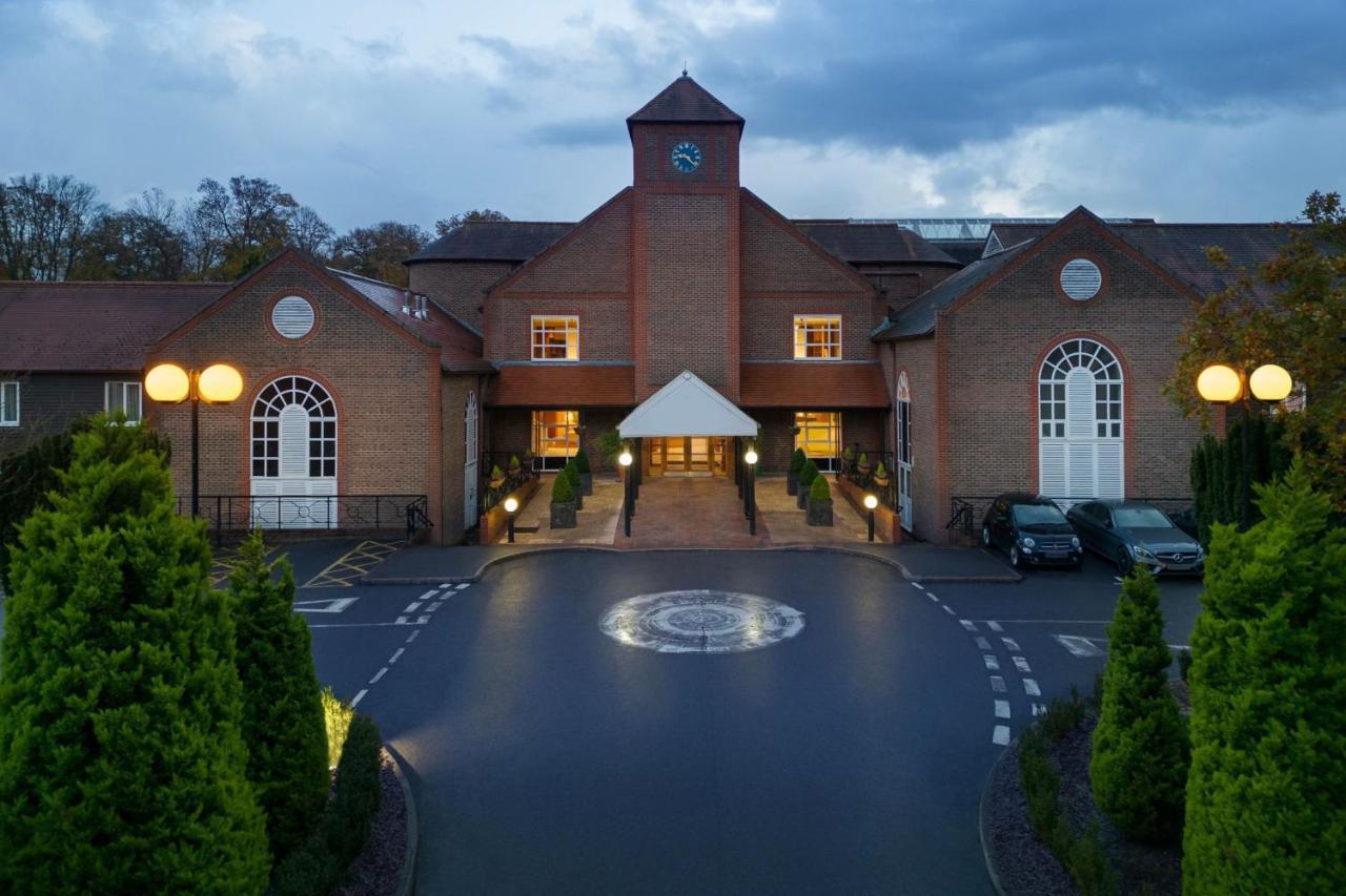 Delta Hotels By Marriott Tudor Park Country Club Maidstone Exterior foto